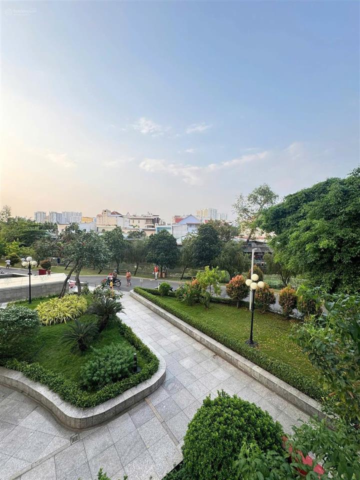 Phòng mới đủ nội thất trong chung cư hoàng anh gia lai với an ninh 24/24 ở quận 7