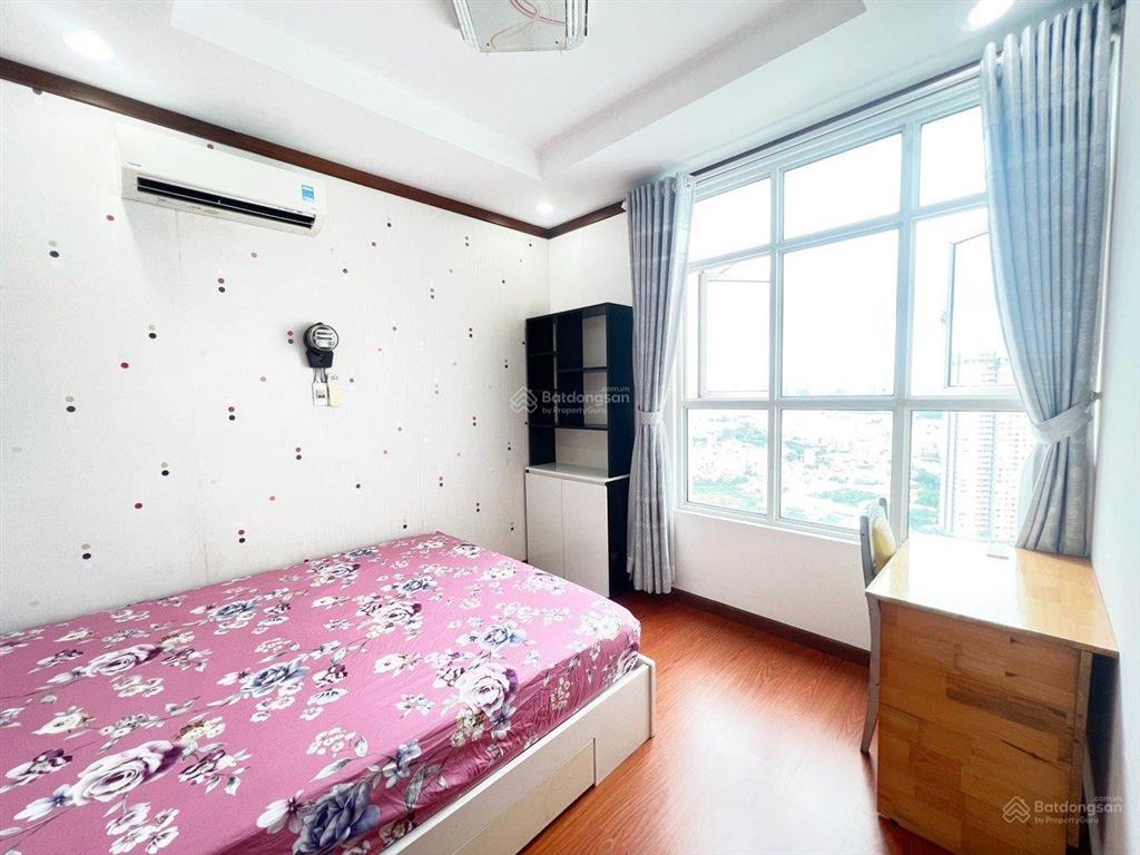 Phòng mới đủ nội thất trong chung cư hoàng anh thanh bình với an ninh 24/24 ở quận 7
