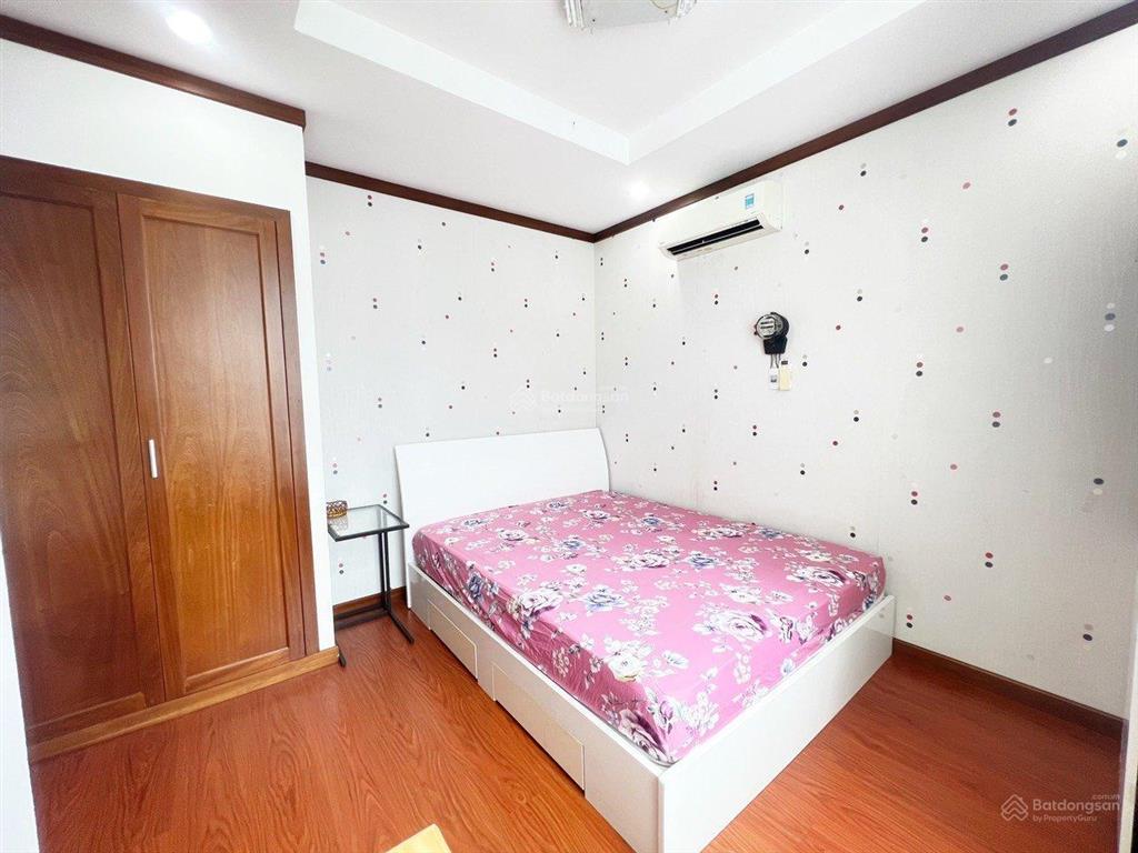 Phòng mới đủ nội thất trong chung cư hoàng anh thanh bình với an ninh 24/24 ở quận 7