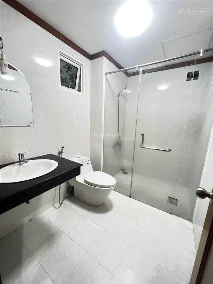 Phòng mới đủ nội thất trong chung cư hoàng anh gia lai với an ninh 24/24 ở quận 7