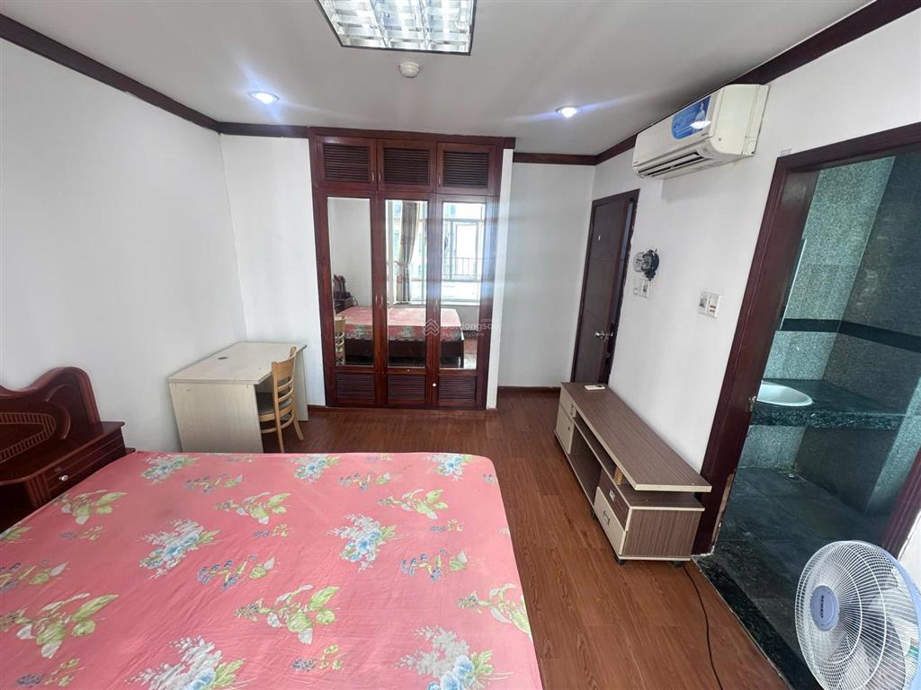 Phòng mới wc riêng cho nữ ở hoàng anh gia lai 3 với an ninh 24/24 gần tđt và rmit