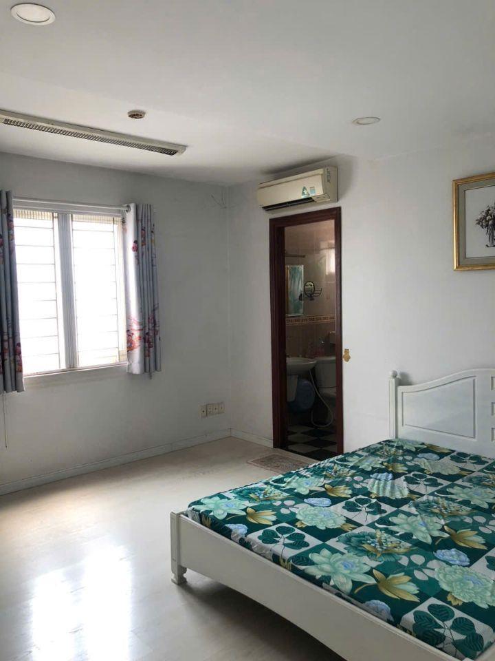 Cần Cho thuê Căn Hộ Ngần hàng ACB Quận 11, DT : 126 m2, 3PN, Giá : 12.5 tr/th