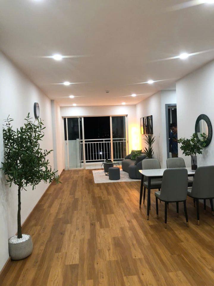 Cần Bán Căn Hộ The Mansion H.Bình Chánh, Dt : 80 m2, 2PN, 2WC, Giá : 2.3 tỷ/căn 