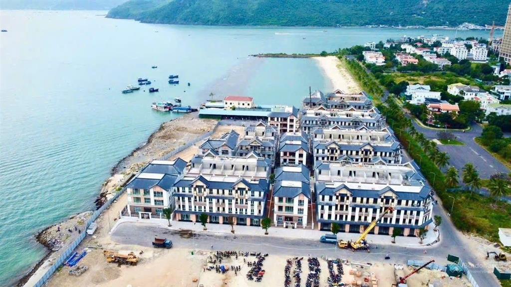 Vinhomes nha trang  vin phú quý nhà phố sở hữu lâu dài bàn giao hoàn thiện, giá rẻ hơn khu an viên