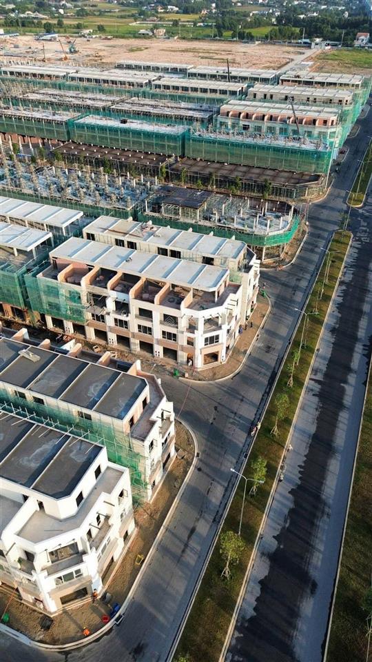 Nhà phố vinhomes hỗ trợ ls đến 5 năm nhận bàn giao t12/2026 tiện ích all in one