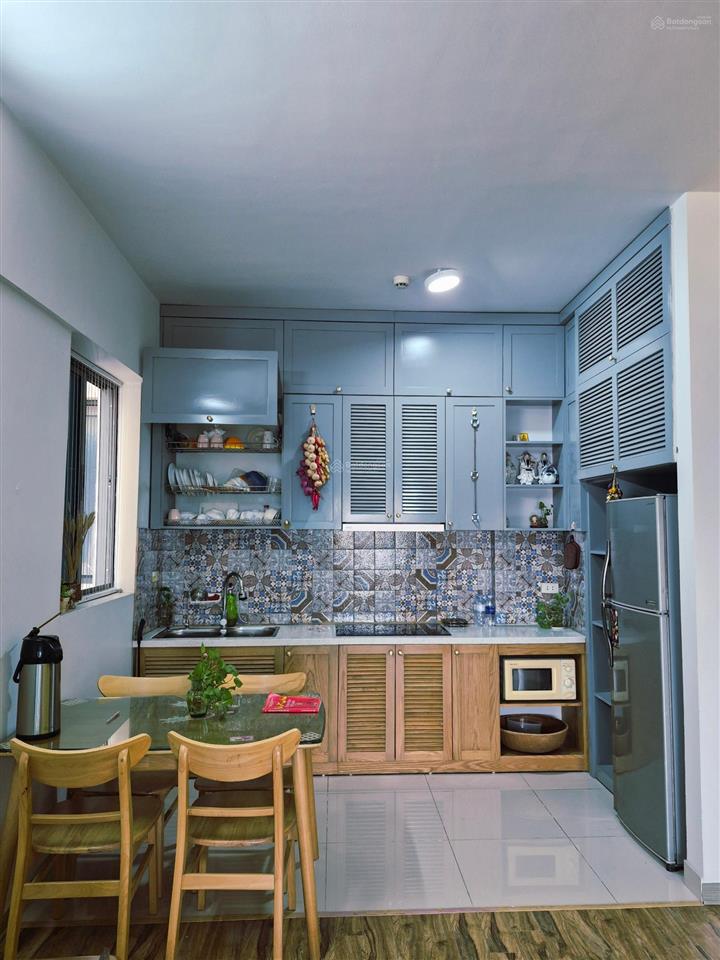 Cho thuê căn hộ 2 pn, full nội thất