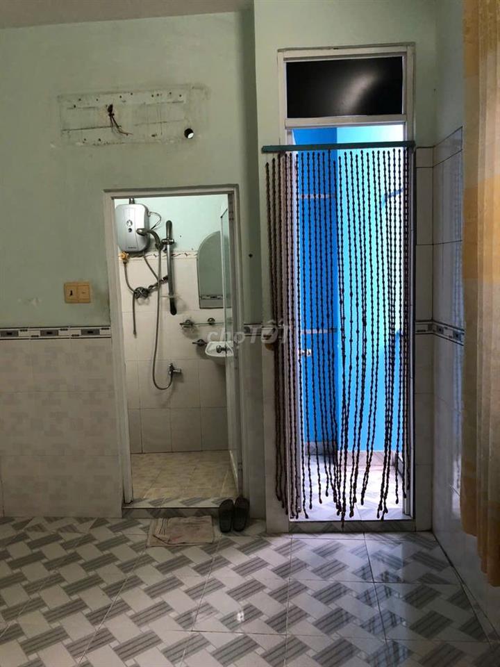 Cho thuê nhà 1 trệt 1 lầu hẻm xe hơi