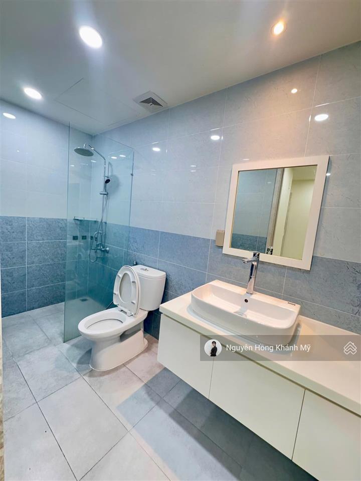 Cho thuê 2pn 81m2 mới 100% view sông cc lavida plus gần đại học rmit, đh tôn đức thắng giá 17tr9