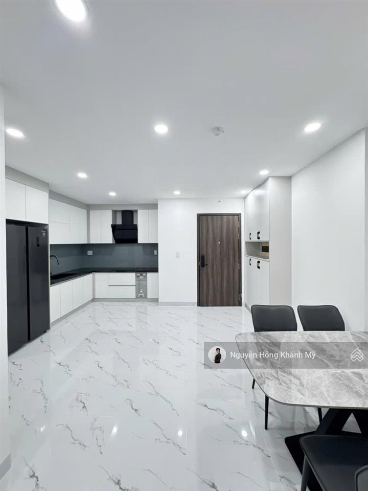 Bán nhanh 2pn 2wc 80m2 lavida plus full nội thất hiện đại ngay đại học rmit. nhà mới 100%. giá 4tỷ9