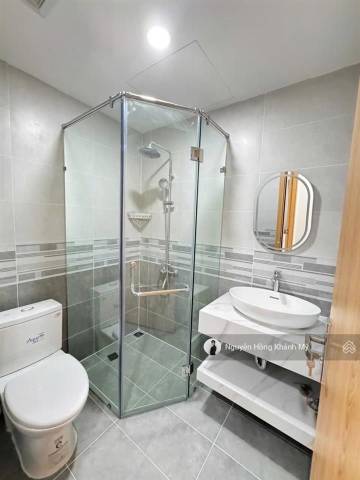Bán nhanh 2pn 2wc 80m2 lavida plus full nội thất hiện đại ngay đại học rmit. nhà mới 100%. giá 4tỷ9