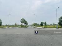Kẹt tiền bán gấp nền biệt thự 2 mặt tiền 240m2 golf long thành biên hòa new city giá 3 tỷ 990