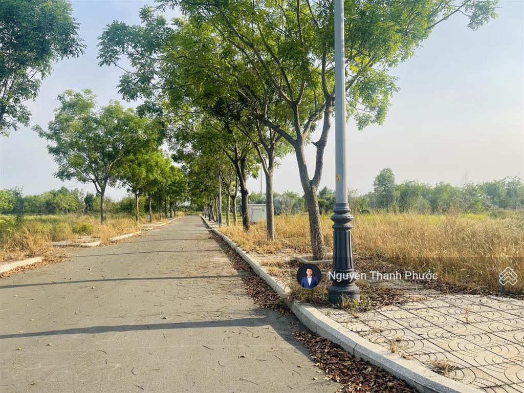 Kẹt tiền bán gấp nền biệt thự đồi 25x38m 950m2 full thổ  shr, chỉ 13tr/m2 dự án biên hòa new city