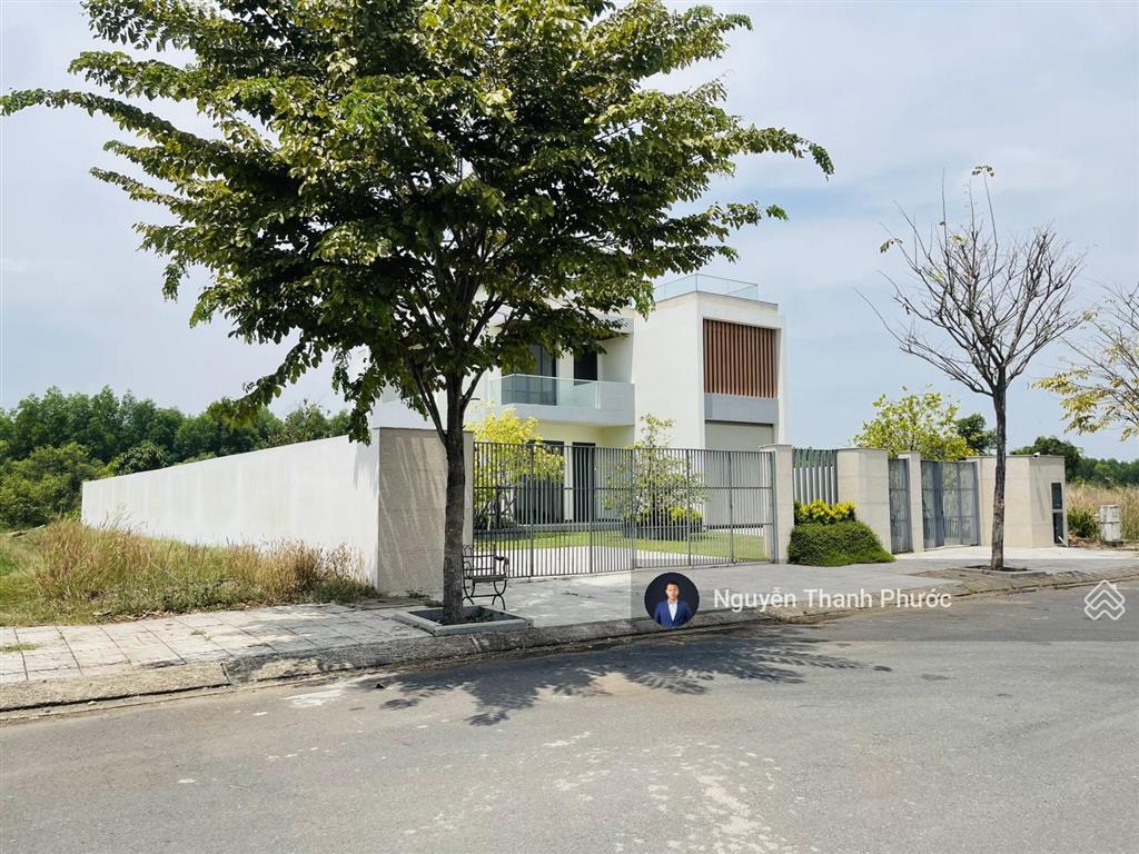 Kẹt tiền bán gấp nền biệt thự đồi 25x38m 950m2 full thổ  shr, chỉ 13tr/m2 dự án biên hòa new city
