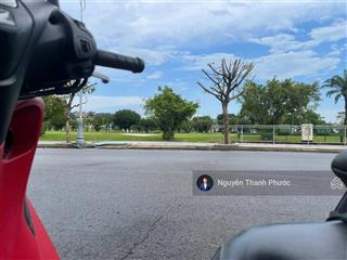 Chính chủ cần tiền gửi bán nhanh nền góc biệt thự hiếm view sân golf, 800m2 full thổ cư chỉ 18tr/m2