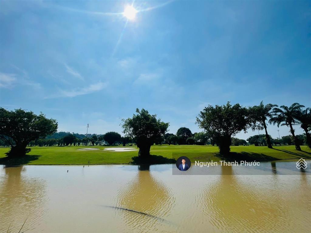 Chính chủ cần tiền gửi bán nhanh nền góc biệt thự hiếm view sân golf, 800m2 full thổ cư chỉ 18tr/m2