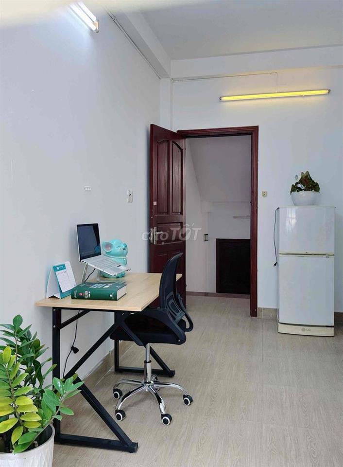 Phòng full nội thất 25m2 ngay trung tâm quận 1
