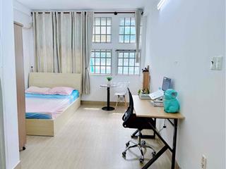 Phòng full nội thất 25m2 ngay trung tâm quận 1