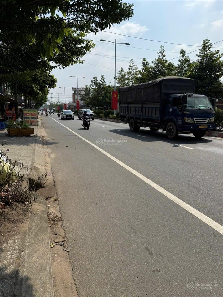Đất phú an, bến cát mặt tiền dt744 gần sát bên ngã tư phú thứ kinh doanh buôn bán 7x65m giá 5ty600