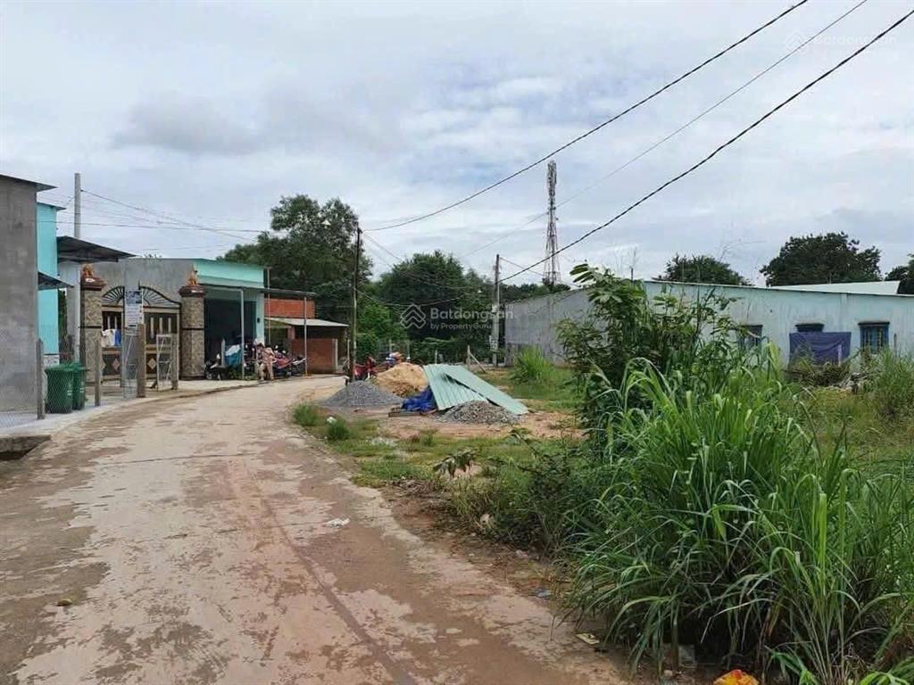 Bán đất an tây bến cát gần trường tiểu học an tây a, 8x30m, 100m2 thổ cư giá 1tỷ990 triệu