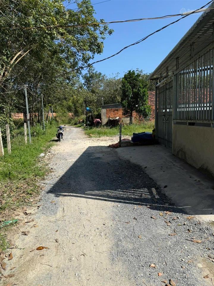 Đất phú an, bến cát phù hợp làm nhà vườn 20x55m, 300m2 thổ cư giá 3tỷ900