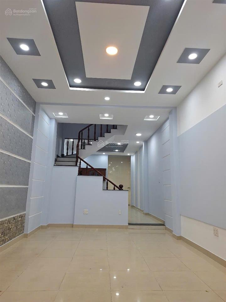 Cho thuê nhà nguyên căn 766 ql13, dt sử dụng 200m2. cách ngã tư bình triệu 10 phút xe máy