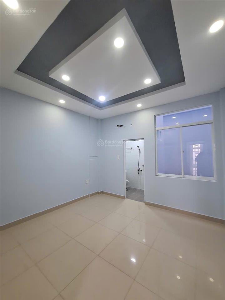 Cho thuê nhà nguyên căn 766 ql13, dt sử dụng 200m2. cách ngã tư bình triệu 10 phút xe máy