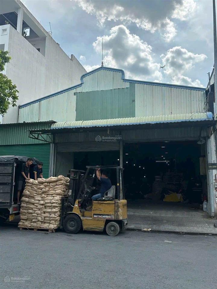 Cho thuê kho xưởng 750m² khu tân sơn nhì đường công 40f giá 85tr/th