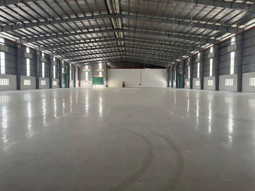Cho thuê kho tân phú, 1100m2, pccc tiêu chuẩn, giá 120tr/th