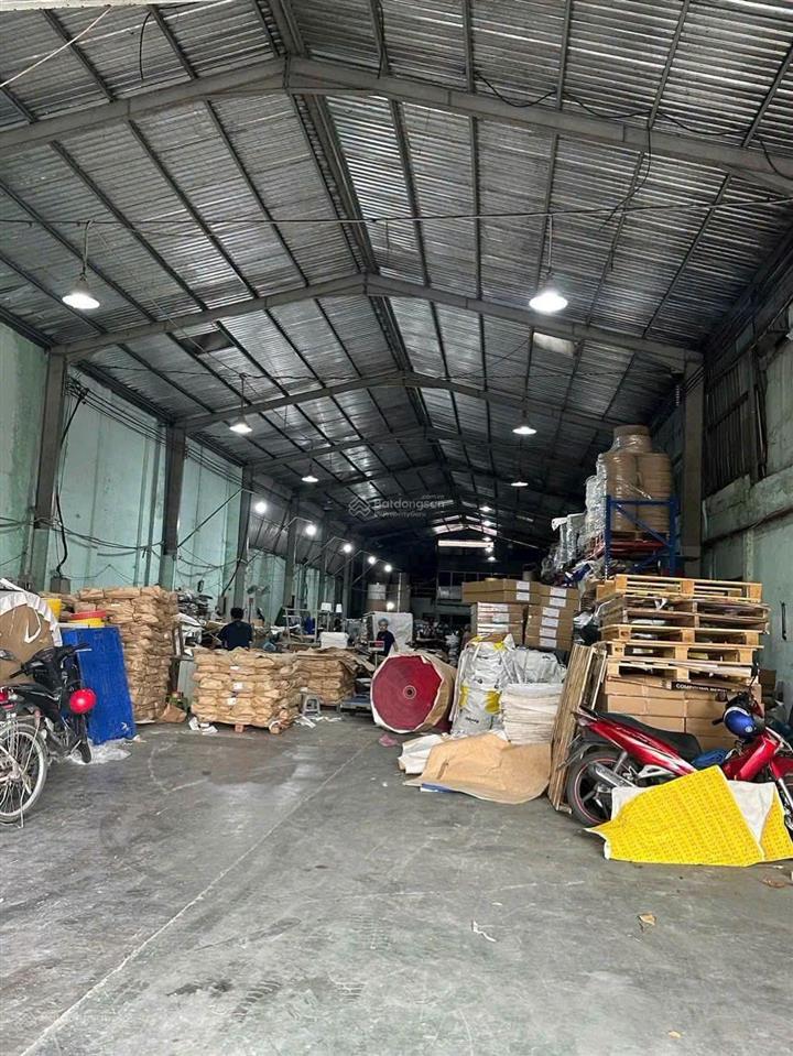 Cho thuê kho xưởng, 700m2, pccc tiêu chuẩn, giá 70 triệu/tháng