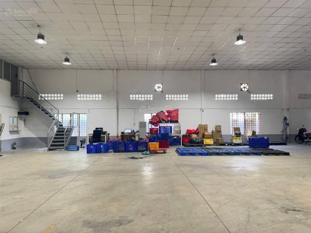 Cho thuê kho xưởng, 700m2, pccc tiêu chuẩn, giá 70 triệu/tháng