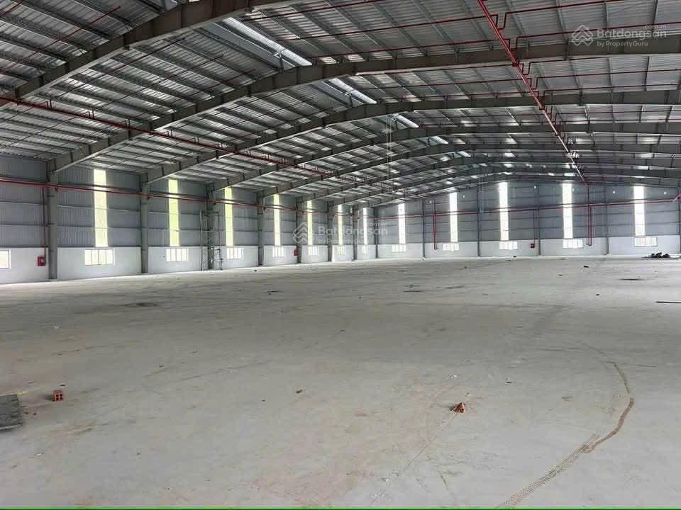 Cho thuê kho xưởng kv 5000m2, xưởng 3600m2 kcn nam thuận, mới 100%