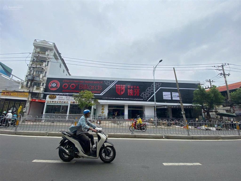 Cho thuê mt lê văn quới, dt 2800m2, q. bình tân
