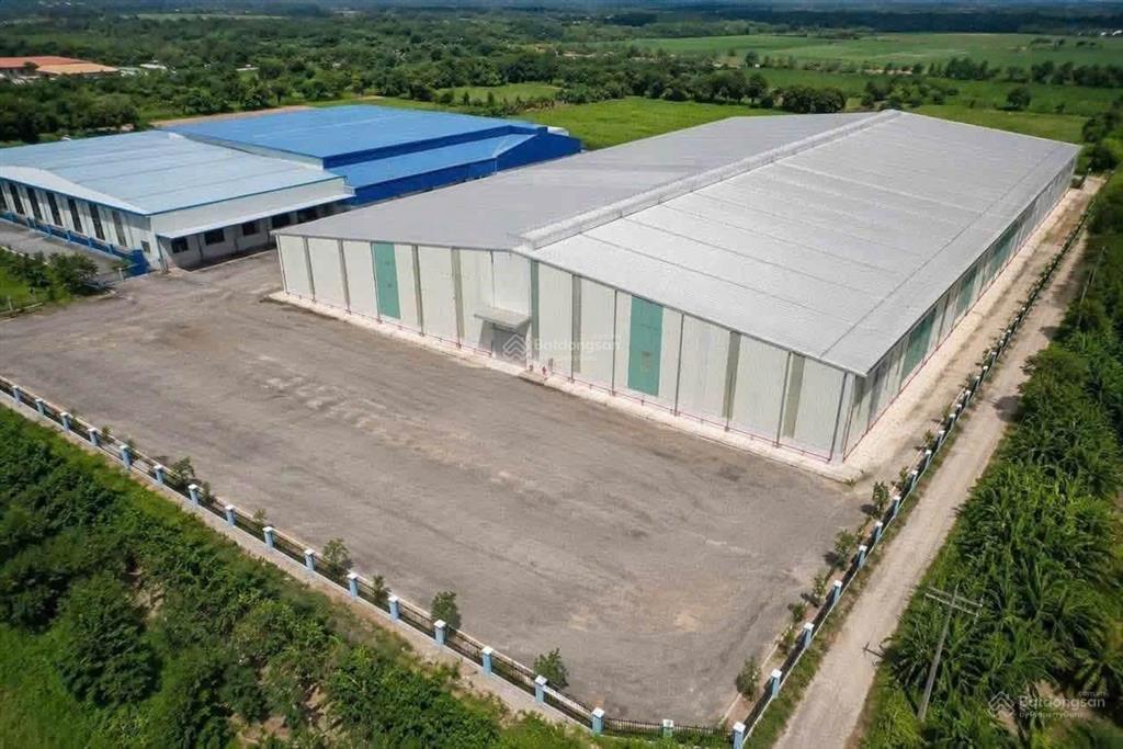 Cho thuê kho xưởng, 4000m2, pccc tự động, giá chỉ 320tr/th
