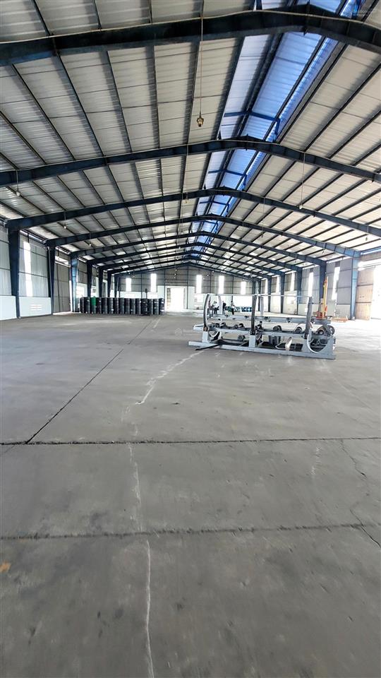Cho thê kho kv 4500m2  kho xưởng 2300m2, giá 100k/m2. pccc nghiệm thu