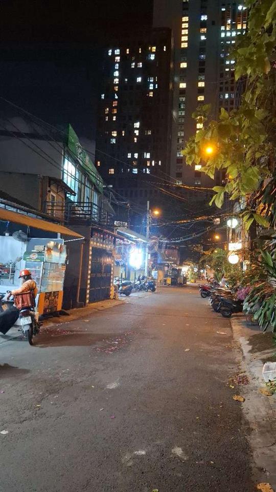 Nhà trệt nguyên căn để ở , làm văn phòng hoặc kinh doanh ở Bình Thạnh 