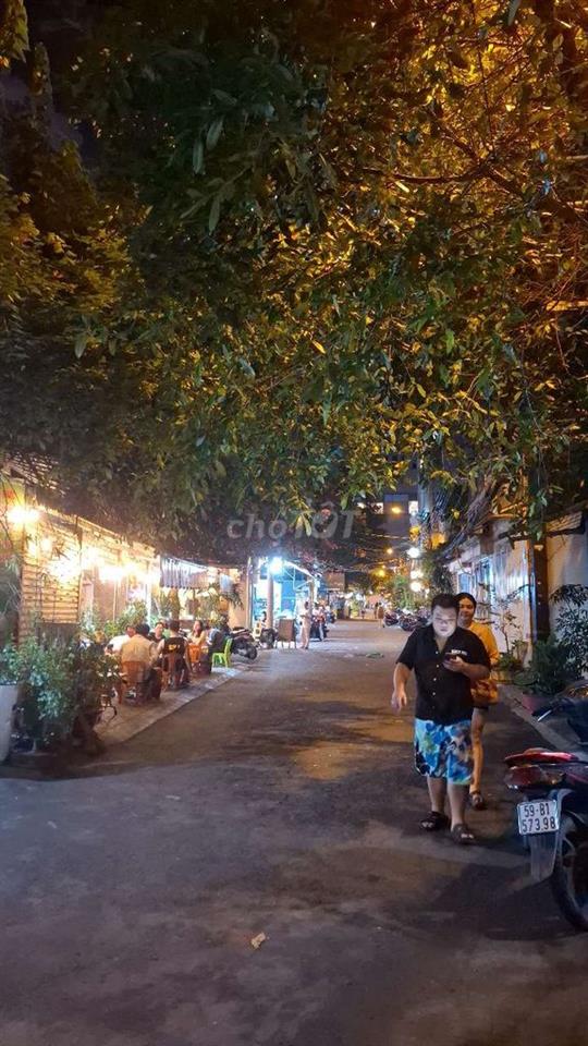 Nhà trệt nguyên căn để ở , làm văn phòng hoặc kinh doanh ở Bình Thạnh 