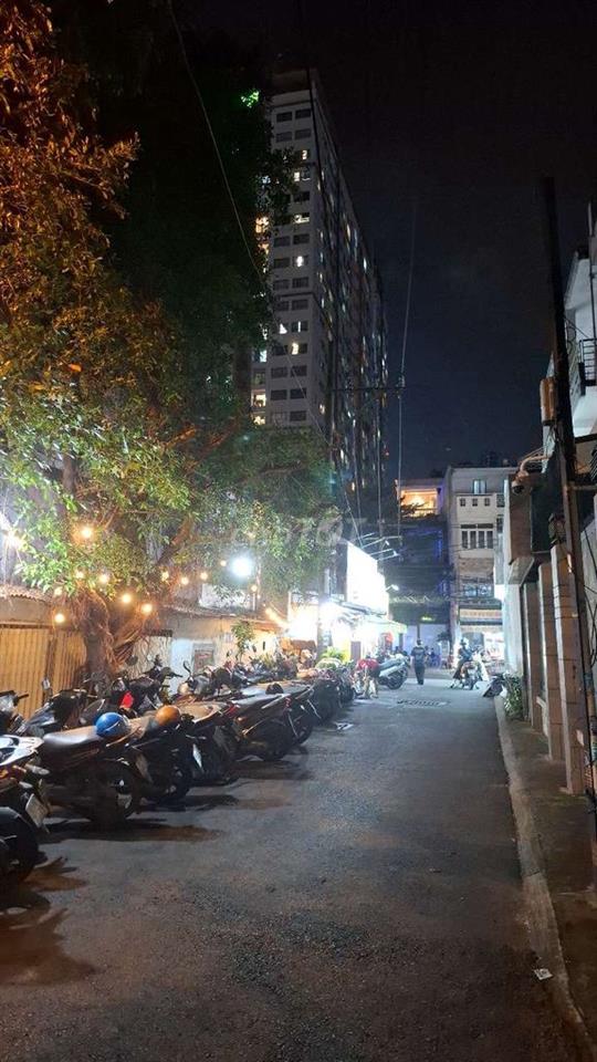 Nhà trệt nguyên căn để ở , làm văn phòng hoặc kinh doanh ở Bình Thạnh 