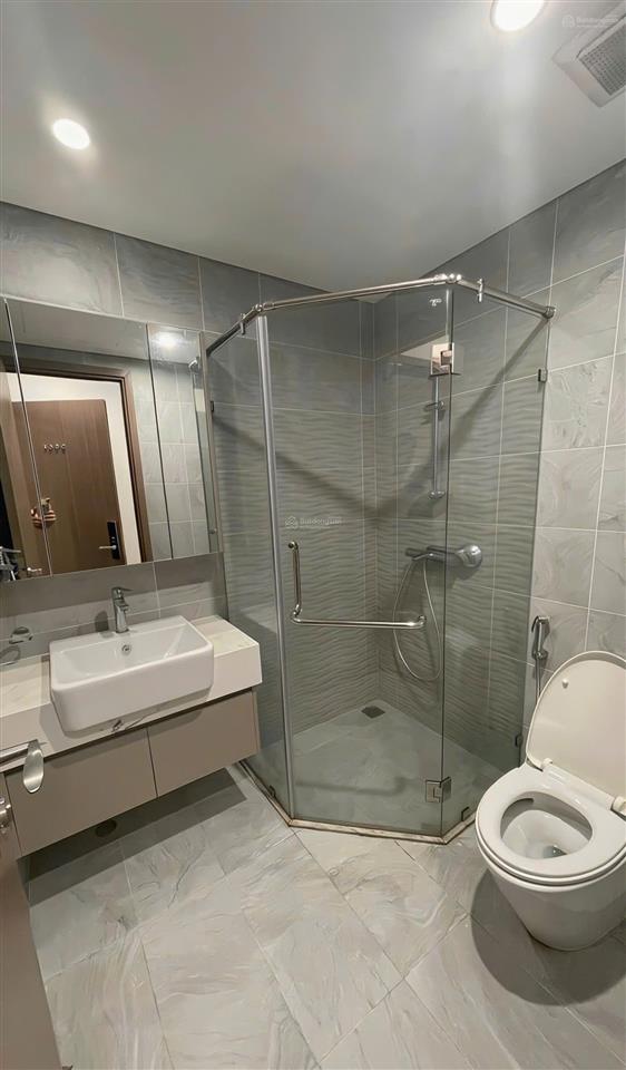 Với 7 tỷ sở hữu căn 64m2 gồm 2pn2wc tại symphony vinhomes riverside.