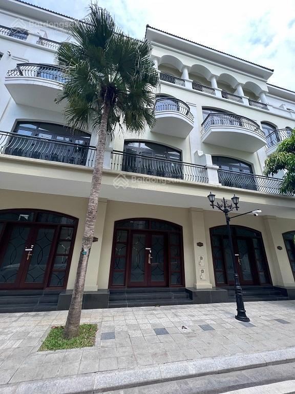 Bán các căn liền kề chà là vinhomes ocean park 2 hưng yên cắt lỗ sâu tới 1,5 tỷ, bao 100% thuế phí