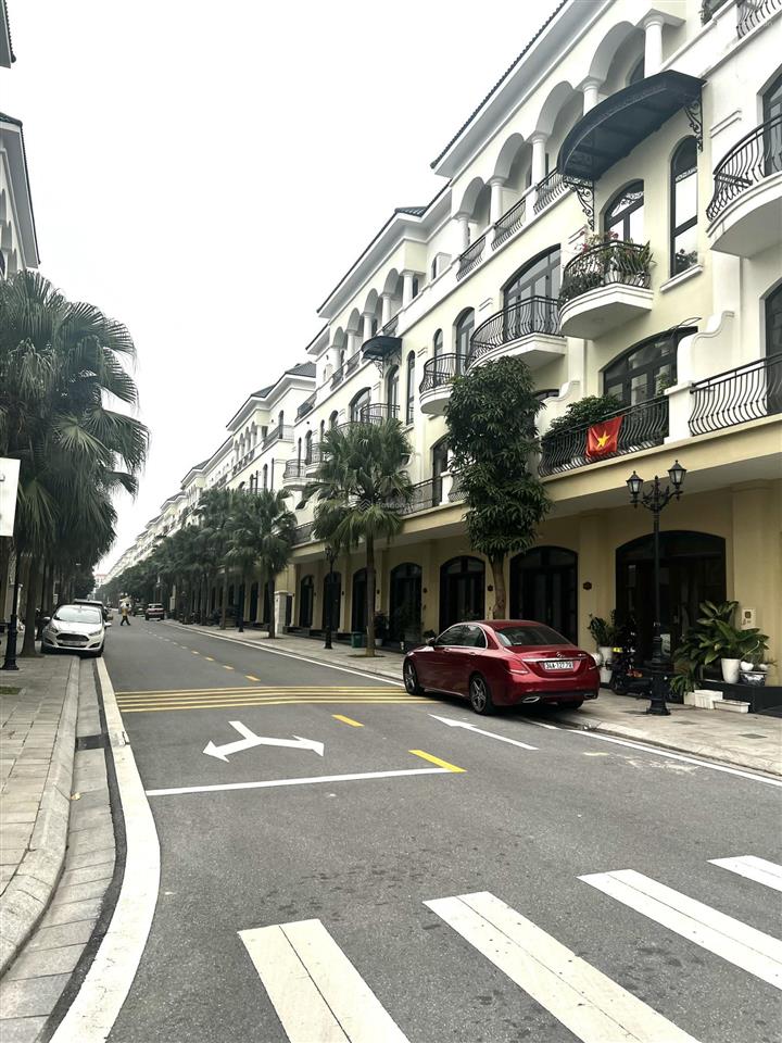 Bán các căn liền kề chà là vinhomes ocean park 2 hưng yên cắt lỗ sâu tới 1,5 tỷ, bao 100% thuế phí