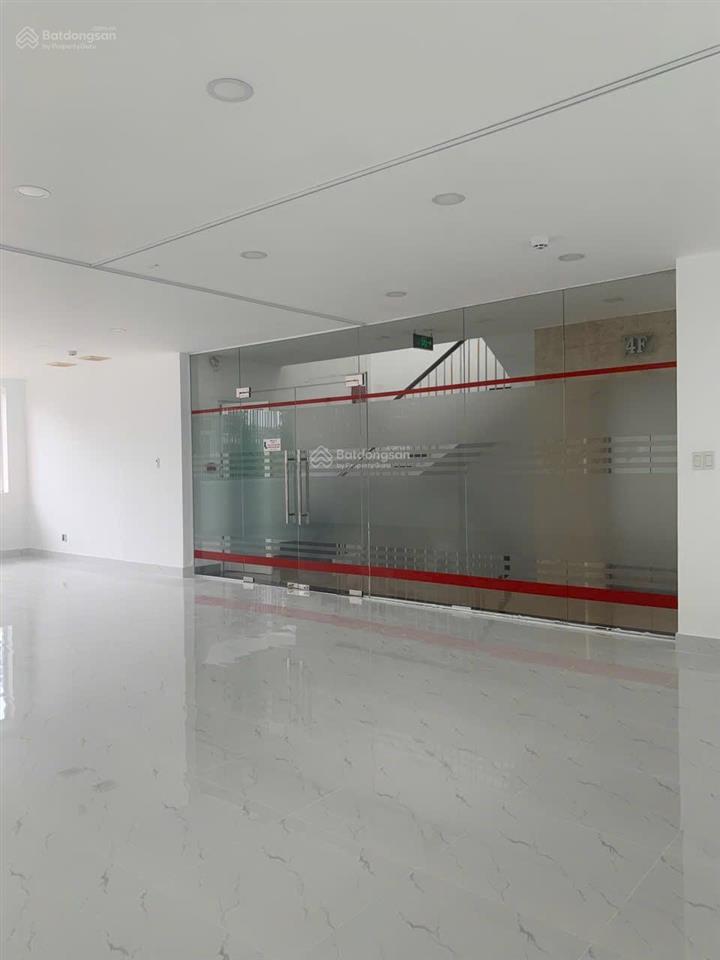 Cần cho thuê văn phòng 130m2 giá 25tr/th tại him lam kênh tẻ
