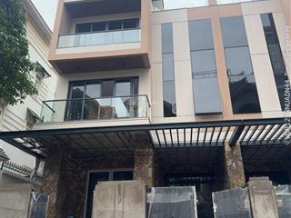Cho thuê văn phòng tại khu đô thị him lam kênh tẻ, 140 triệu, 500m2 mới đẹp 100%.