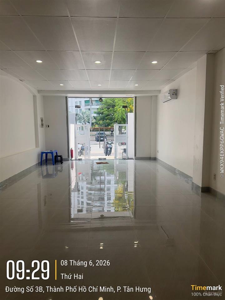 Cho thuê văn phòng tầng trệt him lam kênh tẻ dt 80m2 giá 18tr/th