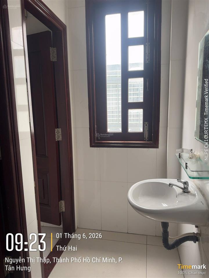 Cho thuê nguyên căn tại him lam kênh tẻ giá 75tr/th làm văn phòng