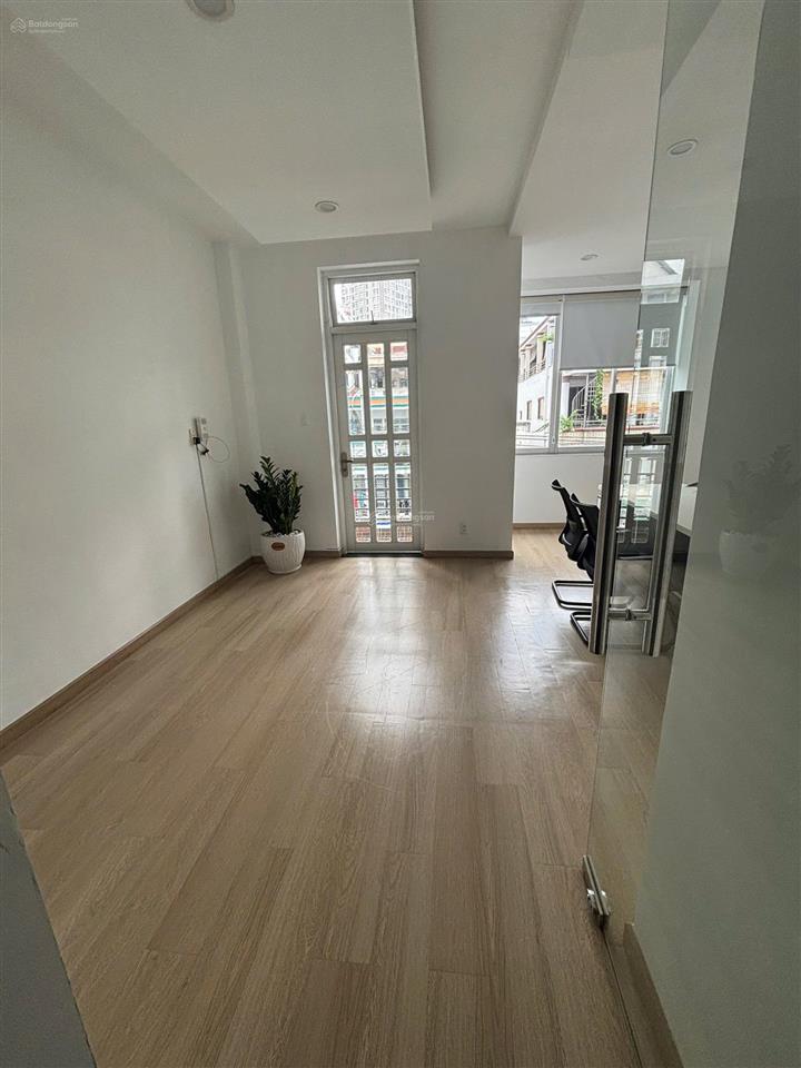 Cho thuê văn phòng nguyên căn tại tân cảng, 50 triệu, 250m2, 5 tầng, mặt tiền 6m, giá tốt
