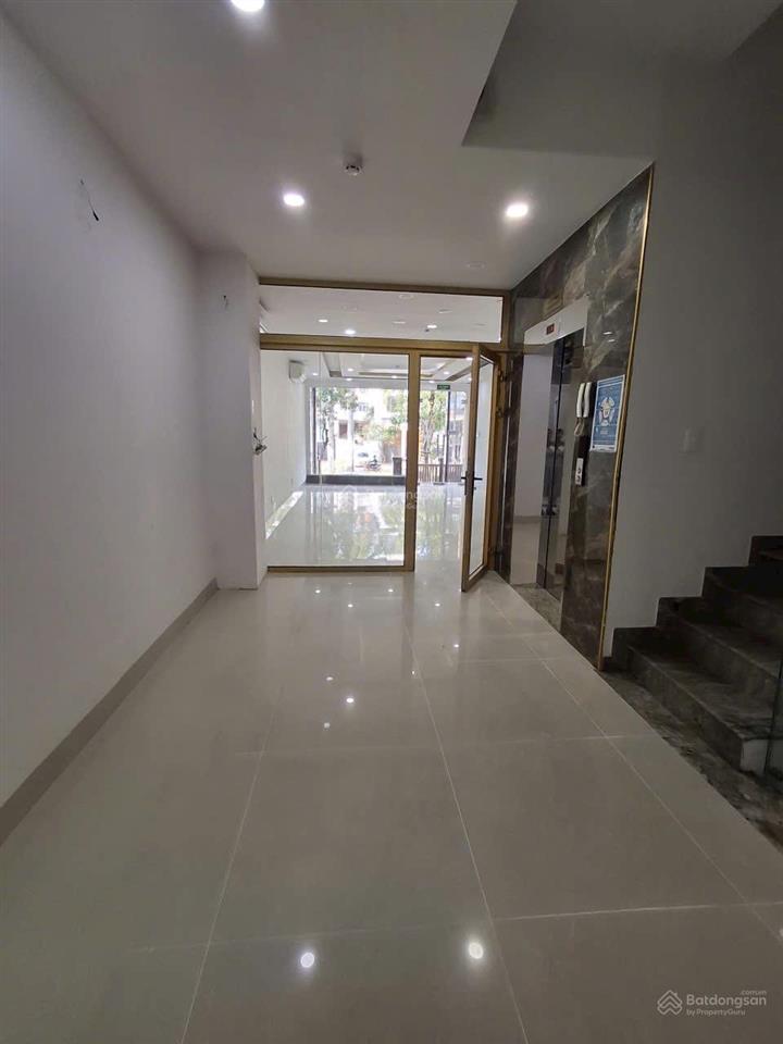 Cho thuê văn phòng nguyên căn tại khu đô thị him lam kênh tẻ chỉ với 47 triệu