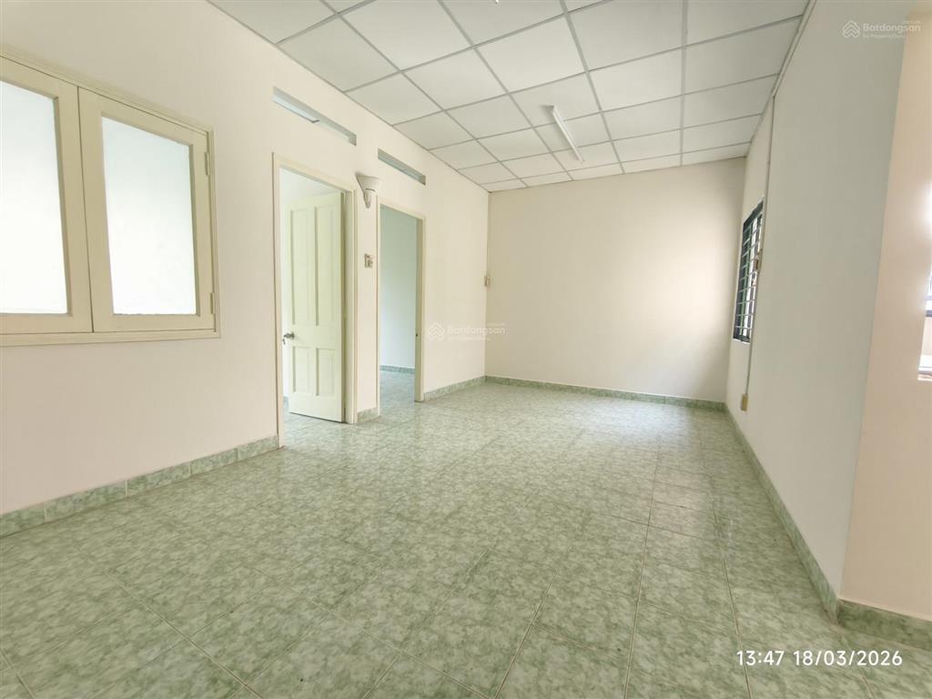 Bán căn hộ chung cư bàu cát ii, 2,8 tỷ, 55 m2, nhà mới đẹp, khu trung tâm nhiều tiện ích