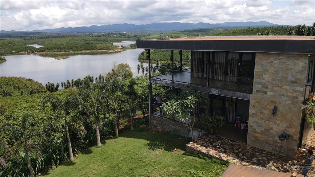 2,1 ha sẵn nhà, 60m mặt tiền, 400m mặt hồ sẵn vườn cà phê cây ăn trái giá chỉ 9,5 tỷ