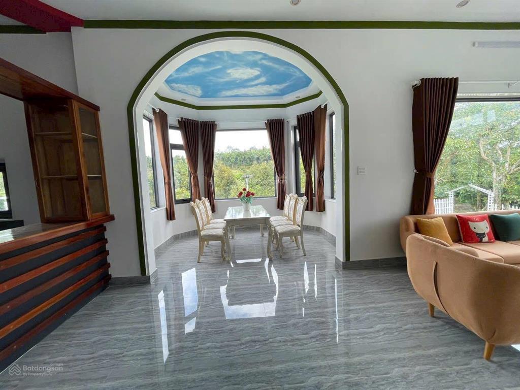 5,5 tỷ  biệt thự sân vườn  phường 2 bảo lộc 431m² (19mx22,4m) có 120m² thổ cư