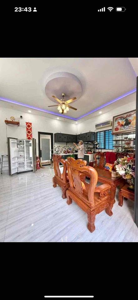 nhà không ở cần bán